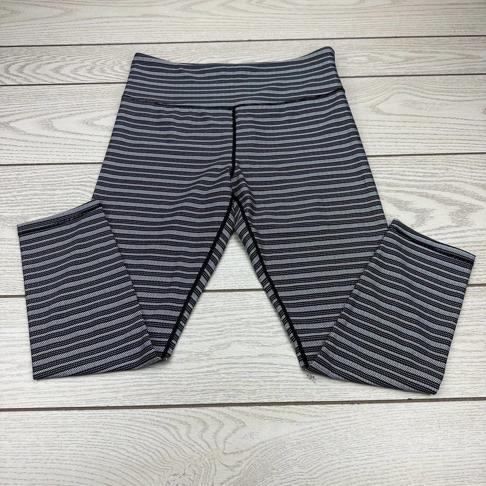 Zyia Black Aztec Adrenaline 7/8 23” Leggings Size 12